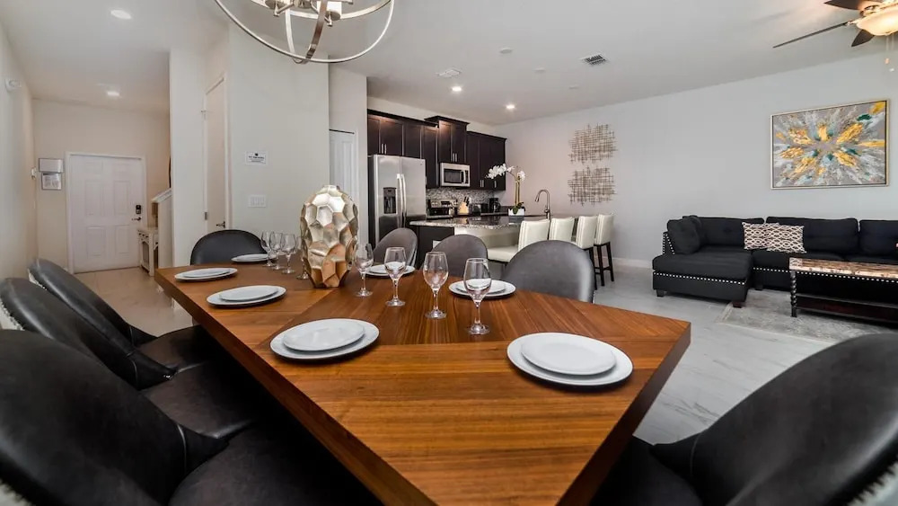 9037 Dogleg Drive