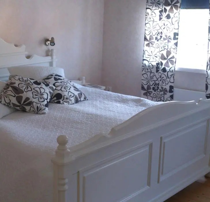 Manes Apartment