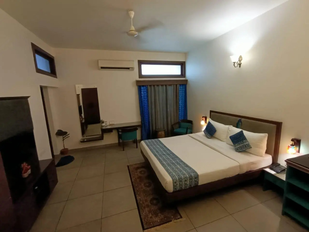 The Ten Suites