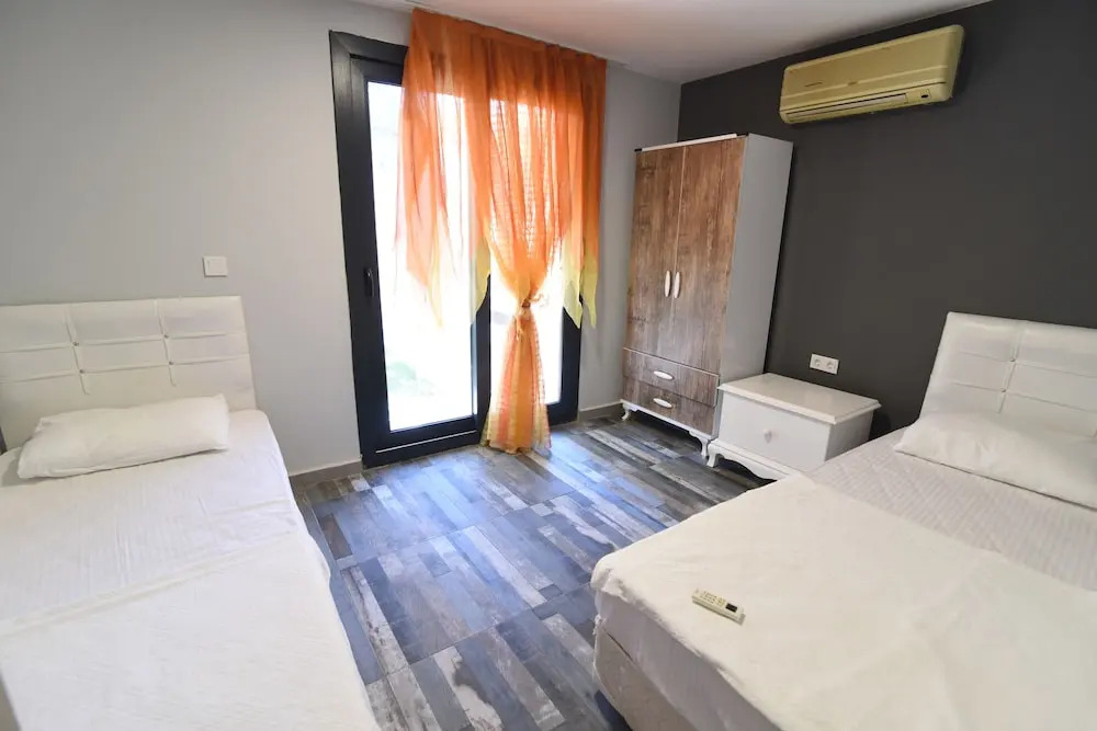 Tasev Apart Hotel