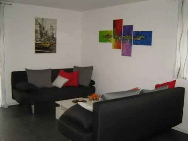 Murthum Apartments