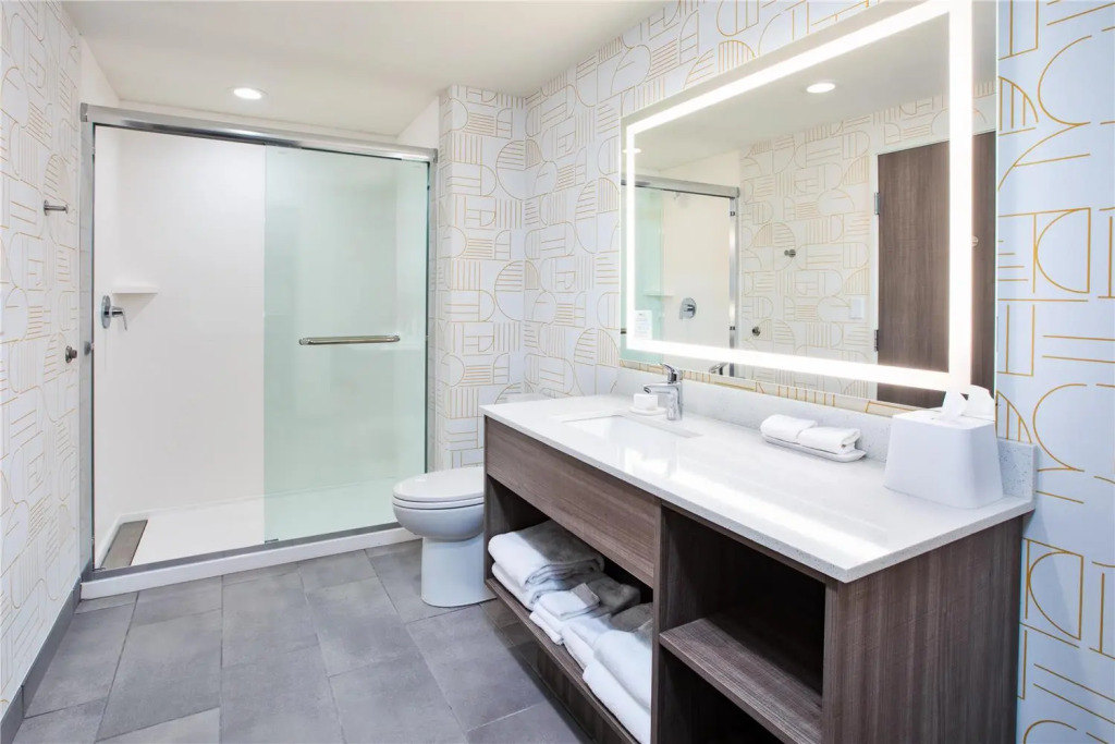 Home2 Suites By Hilton Traverse City