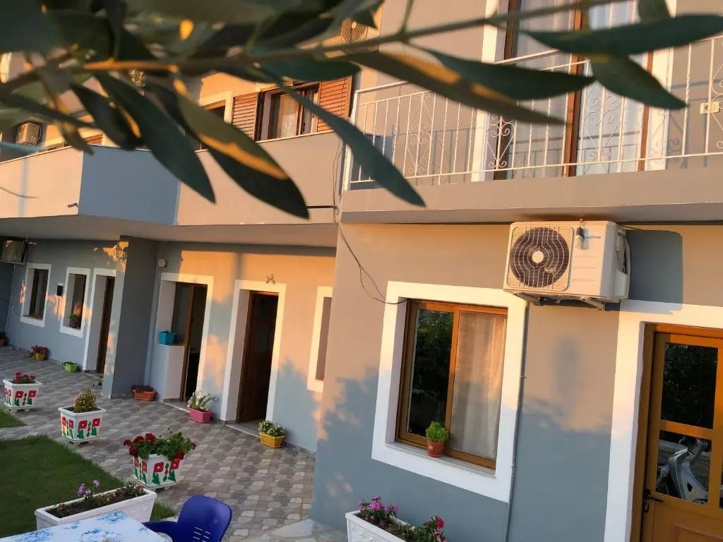 Green Garden Villa