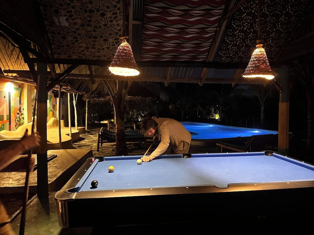 Kameleon Blue Arts Lodge