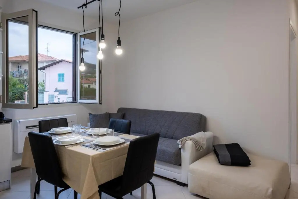 GuestHost - Santo Stefano di Magra Modern Apartments
