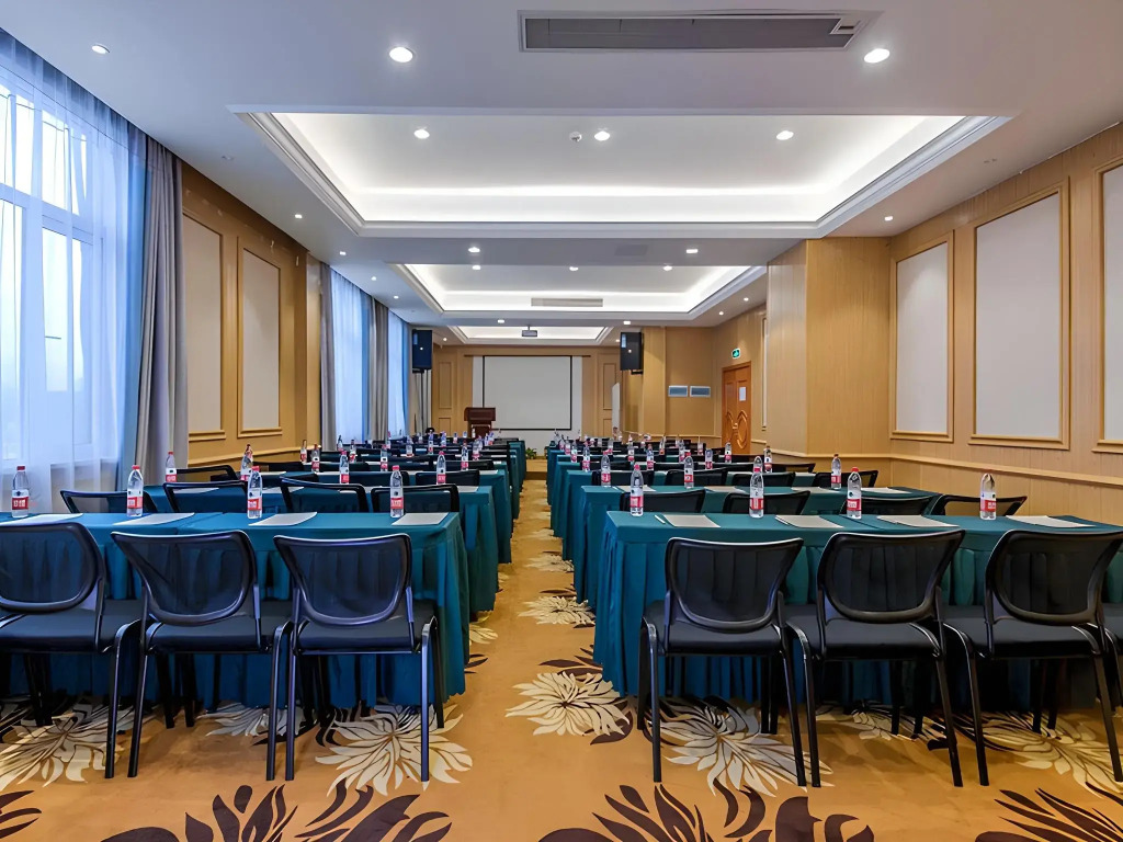 Vienna Hotel (Enshi Hangkong Avenue)