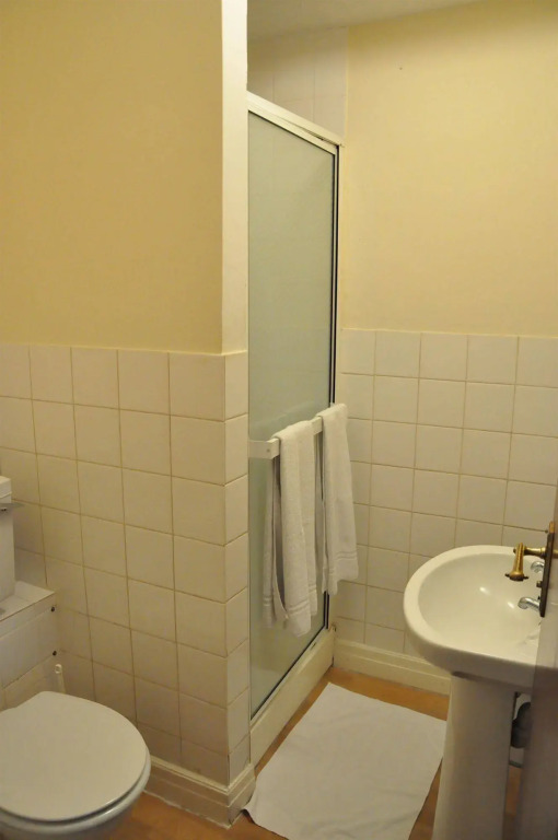 Albro House Hotel, London