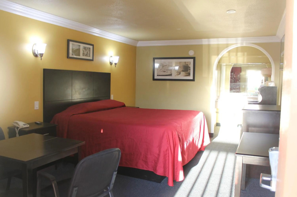 El Rancho Inn
