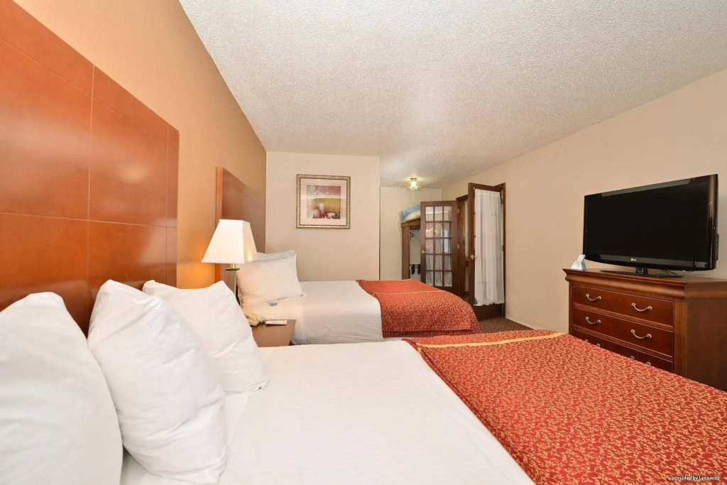 Days Inn by Wyndham St. Charles IL
