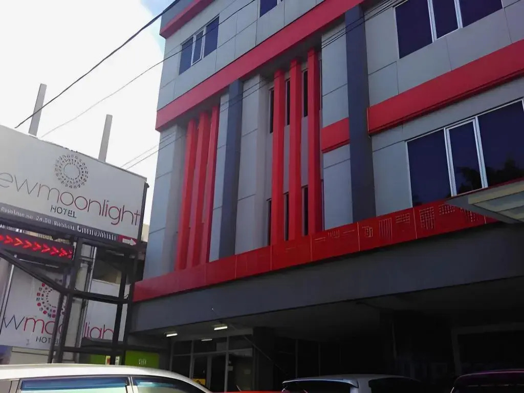 New Moonlight Hotel
