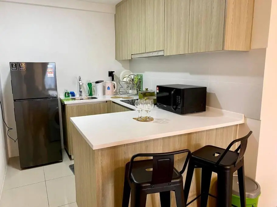 Tropicana 218 Macalister by CC