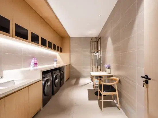 Lavande Hotel (LiaoYang City Center)