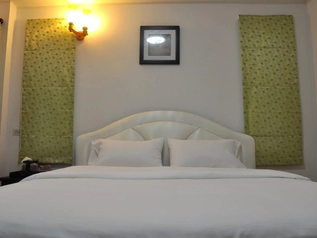 Inlove@Surin Resort