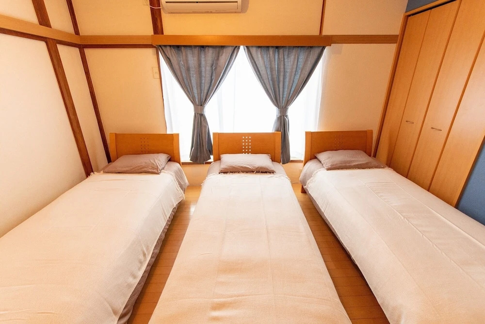 KUMI's Home for 14 Guests