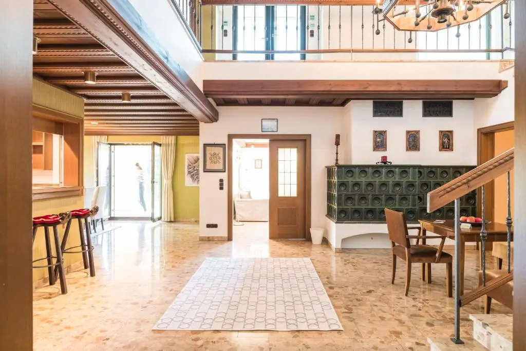 Yes, it is RETRO - Big Villa with Indoor Pool by ichbucheAT
