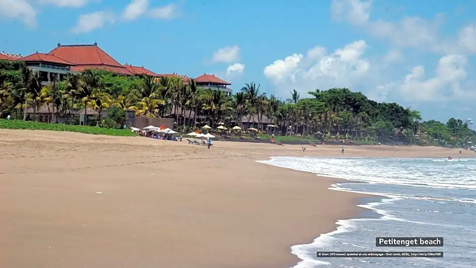 ZEN Rooms Seminyak Taman Petitenget