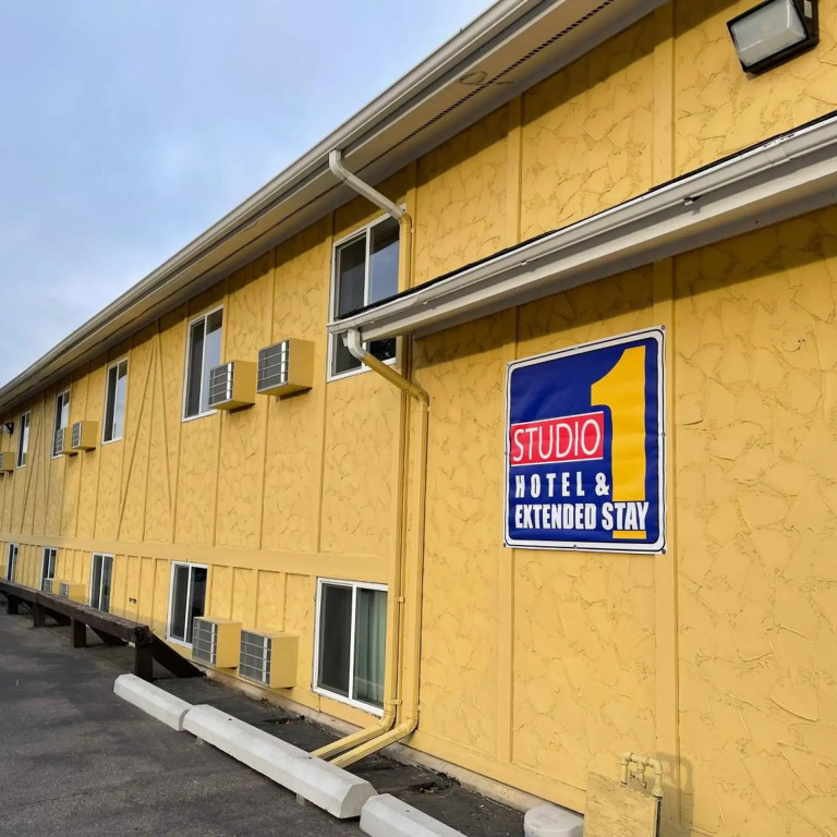 Studio 1 Hotel & Extended Stay - Missoula