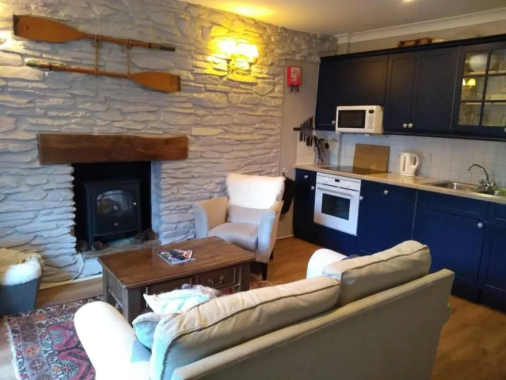 Lakeview Cottage