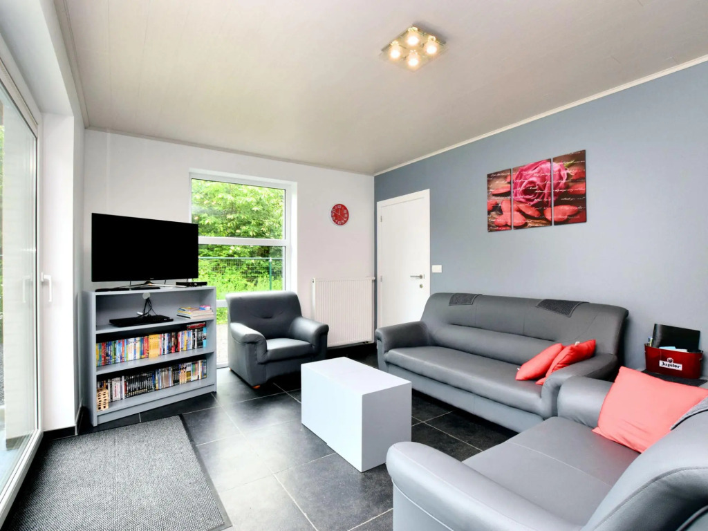 Pleasant Holiday Home in Somme-Leuze with Sauna and Terrace