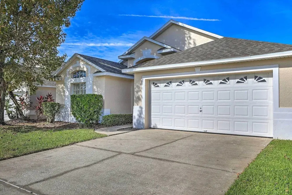 8 Mi to Disney World: Home w/ Lanai + Game Room!