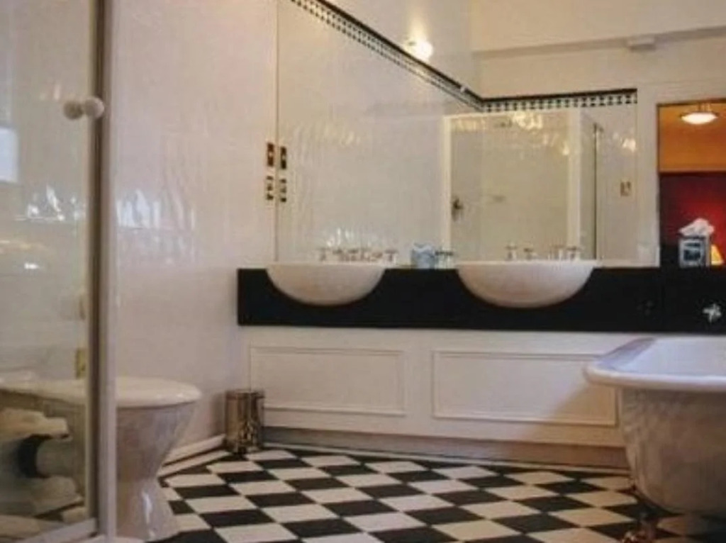 Wellesley Boutique Hotel