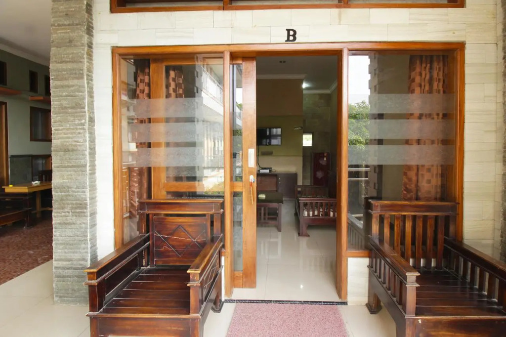 OYO 820 Abad Baru Hotel