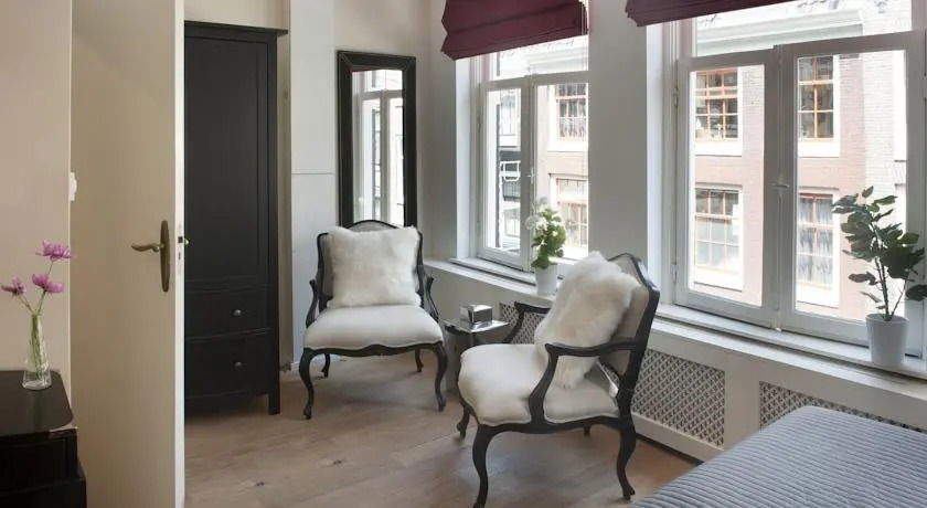 Downtown Apartment