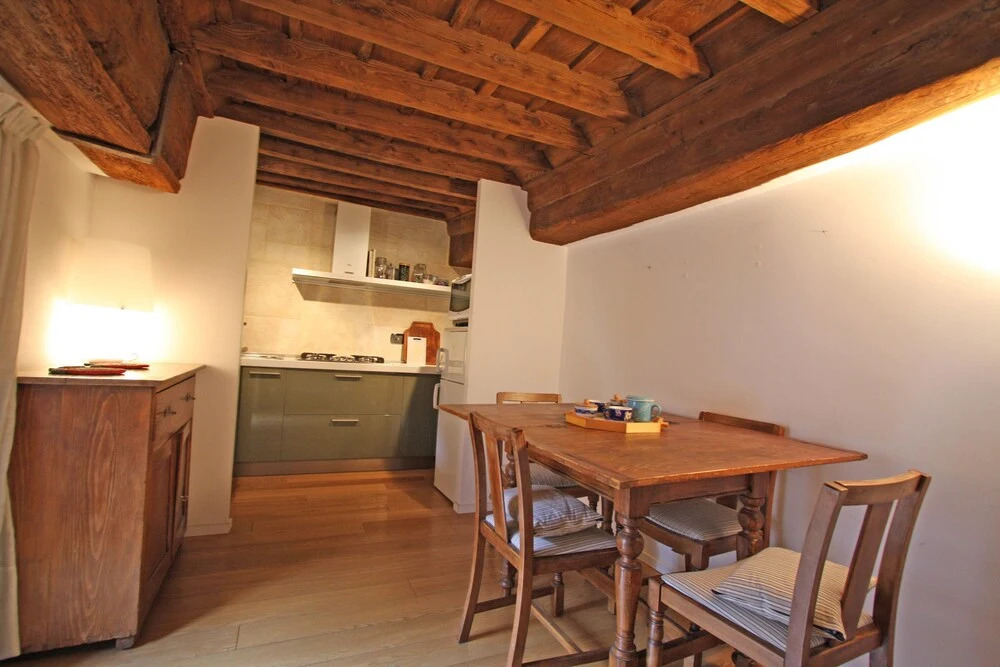 Travel & Stay - Chiavari