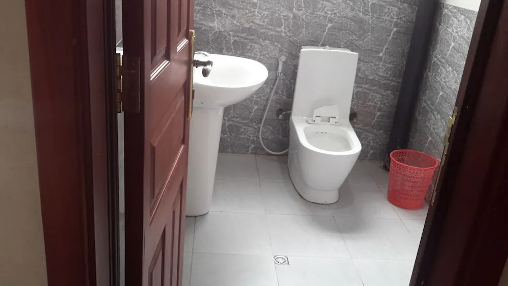 20/20 Guest House