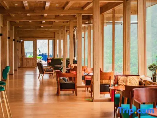 Deqin Yubeng No.8 Residence B&B