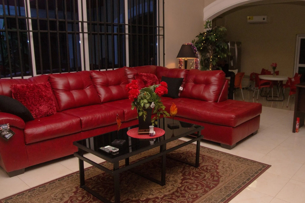 Appiah's Royal Suites