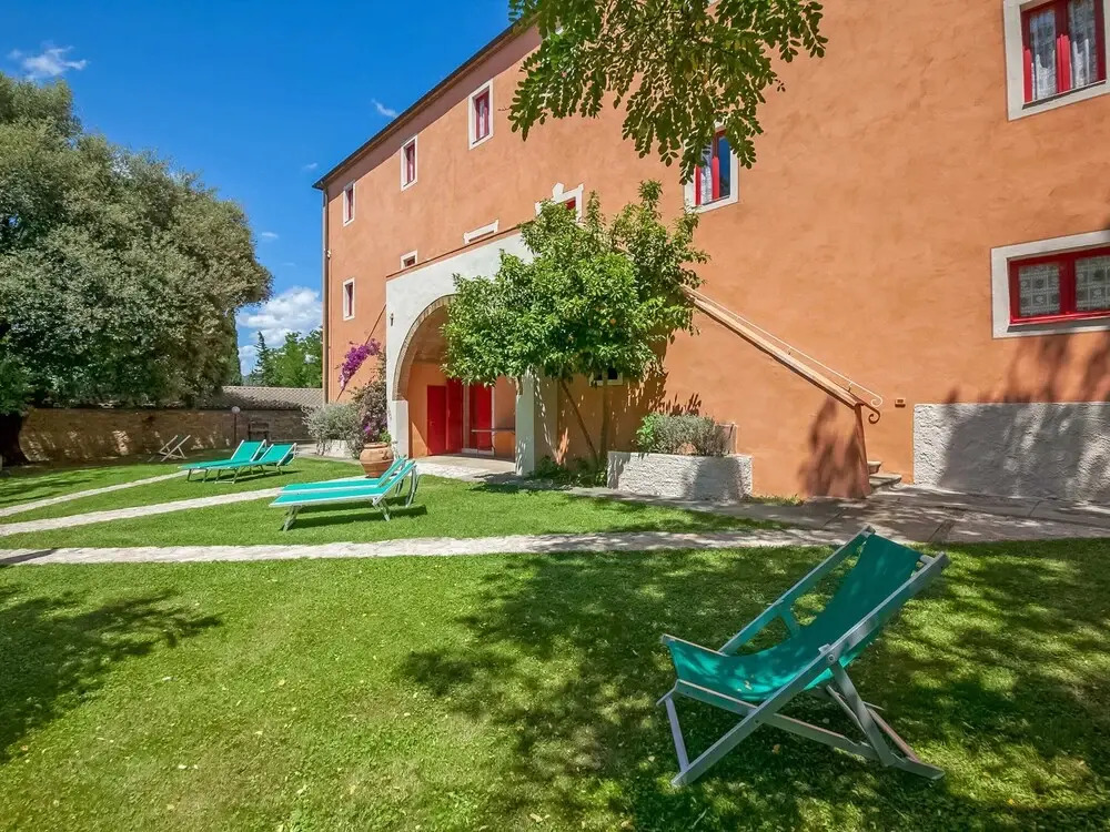 Tuscan Farmhouse in Montescudaio near Sea