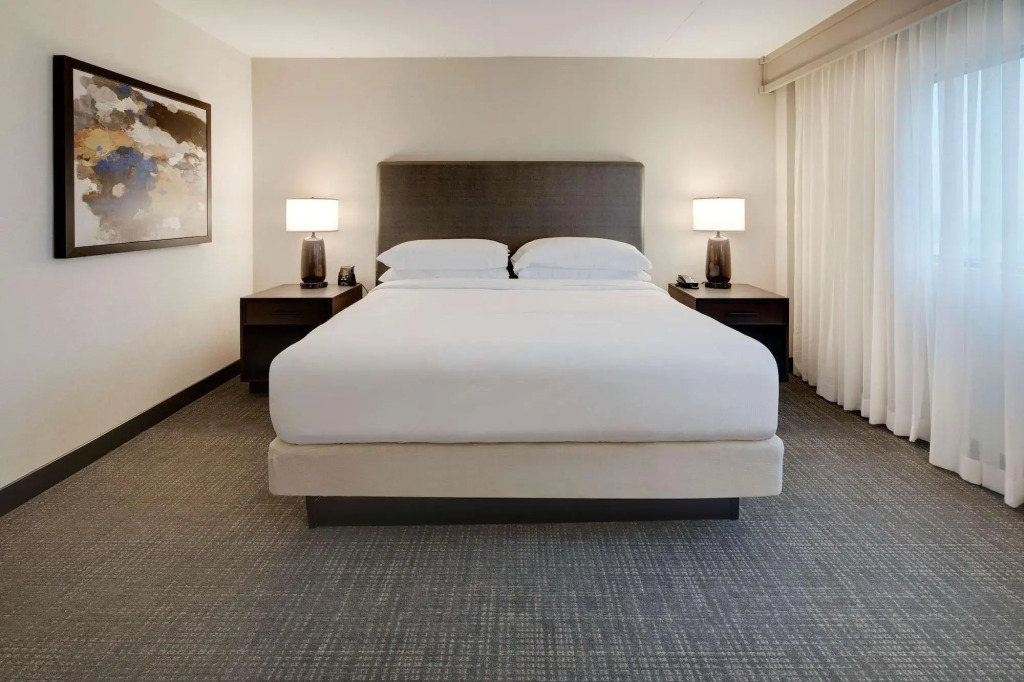 Embassy Suites by Hilton Detroit Troy Auburn Hills