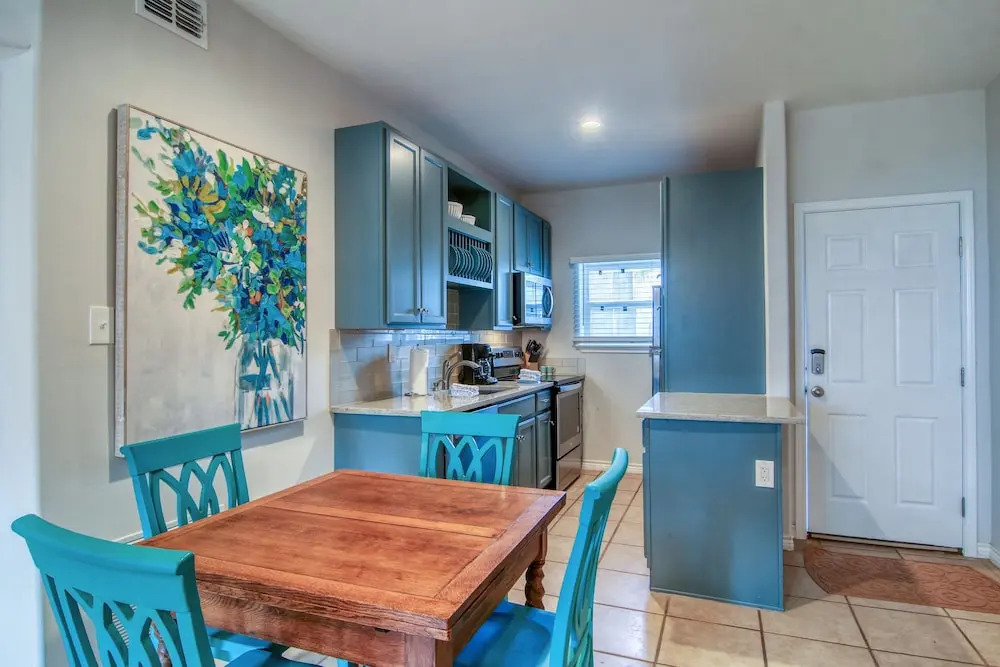 Sol Mate Siv33 2 Bedrooms 2 Bathrooms Condo