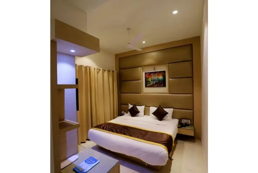 Hotel Skylark