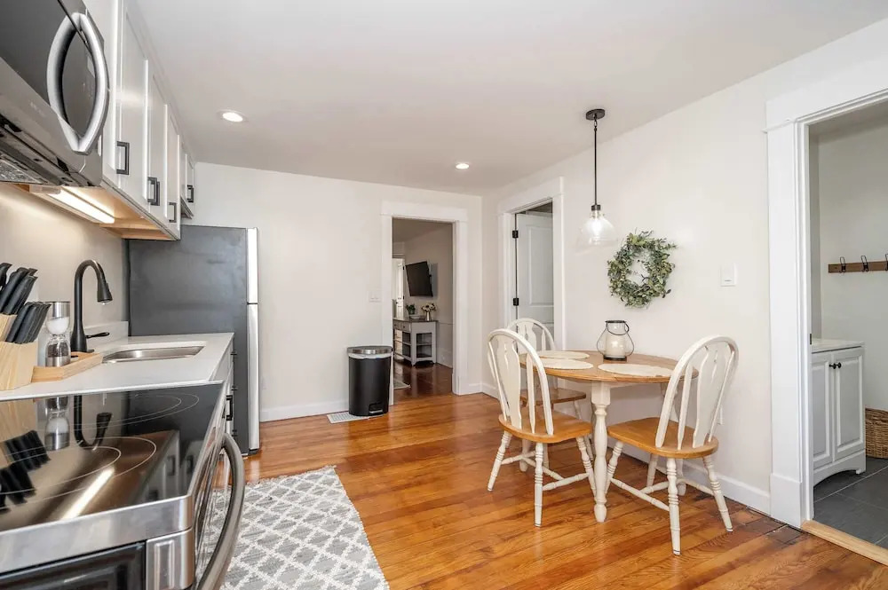 Historic Ludlow Apt B