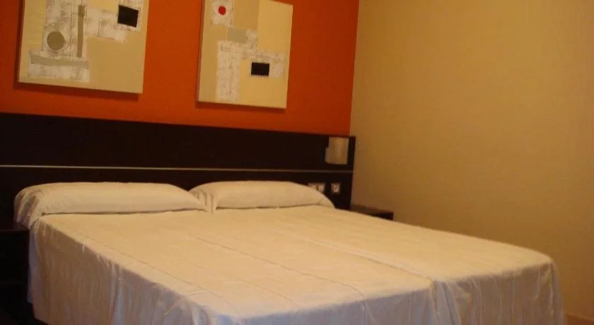 Hotel León Tierra de Vinos