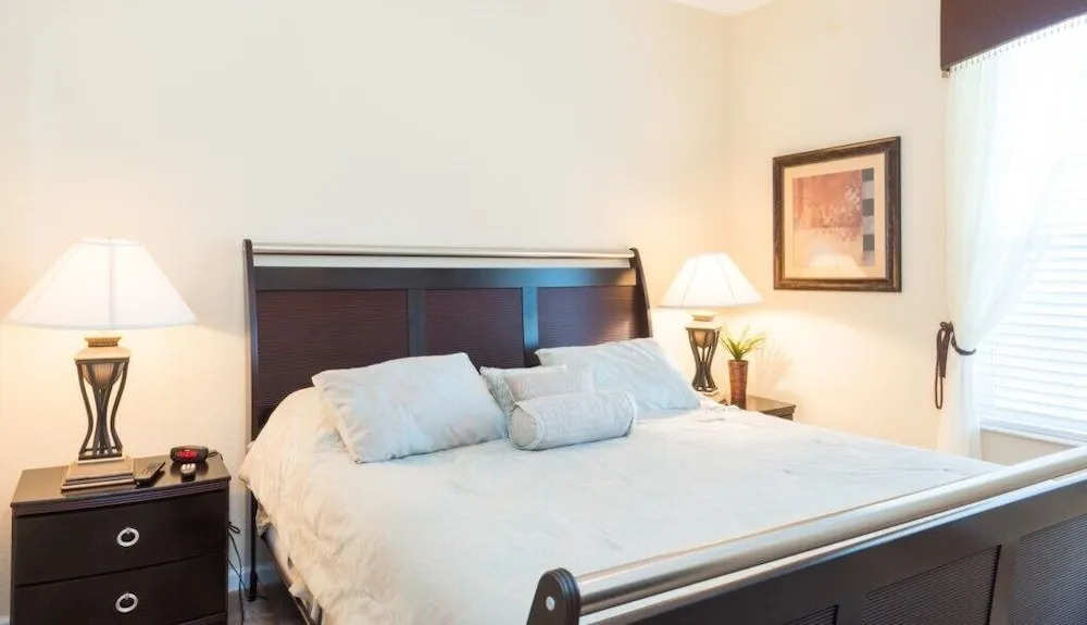 3 Bed 2 Bath Premium Lakeview L 1002 3 Bedroom Condo
