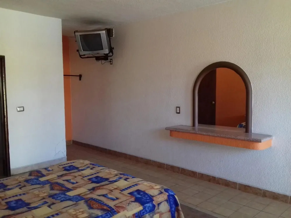 Motel Tokio Inn