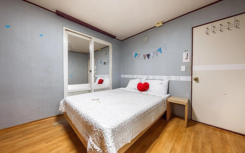 Hotel YAM Yeosu Hakdong