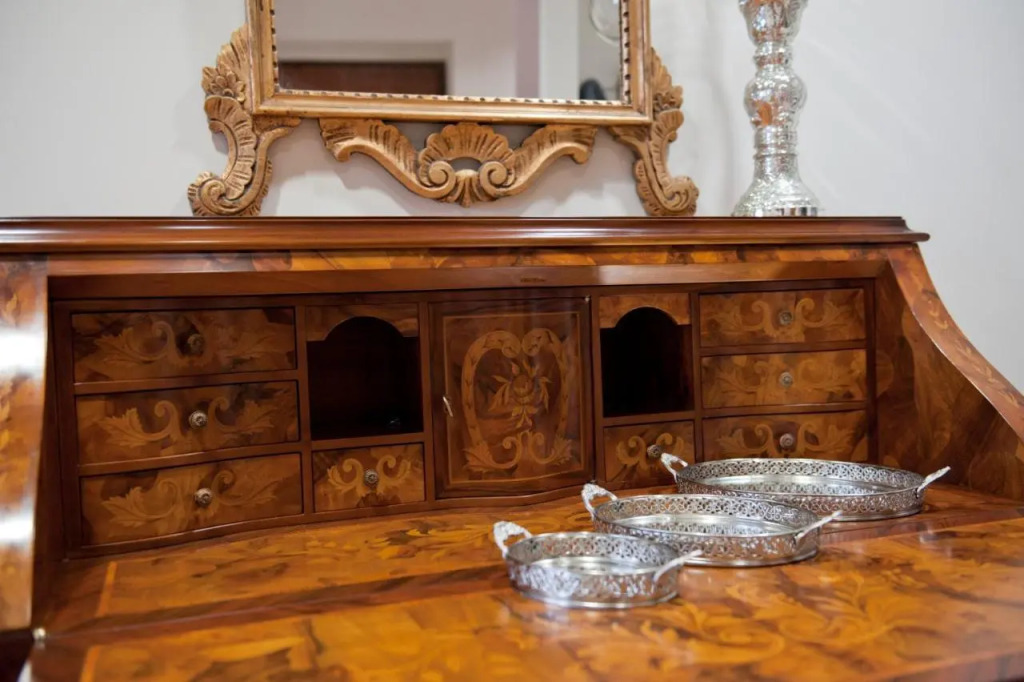 BUREAU