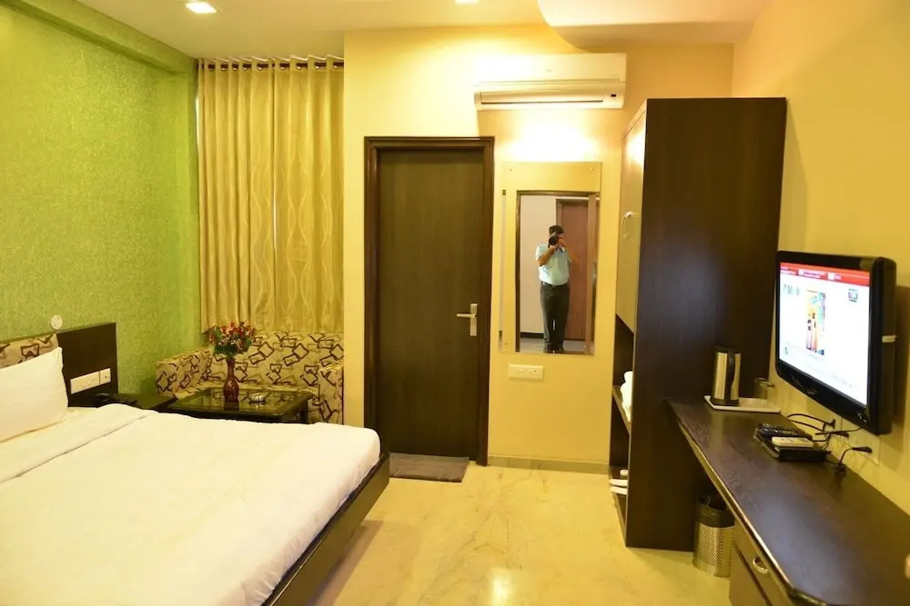 Royal View Hotel