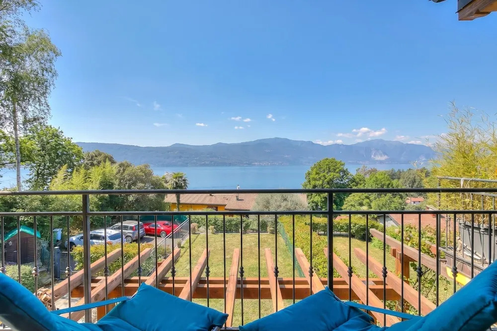 La Brezza Del Lago Maggiore With View