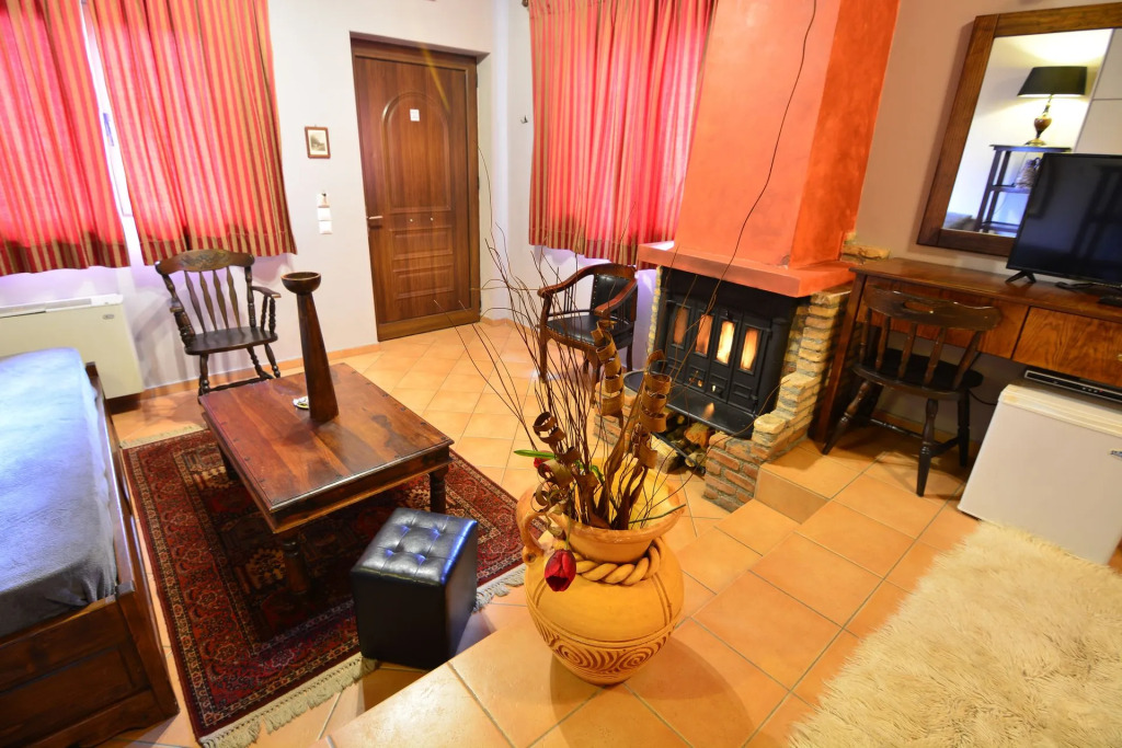 Georgios V Chalet Kalavrita