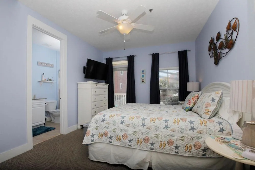 Beach House - Casa del Mar by Panhandle Getaways