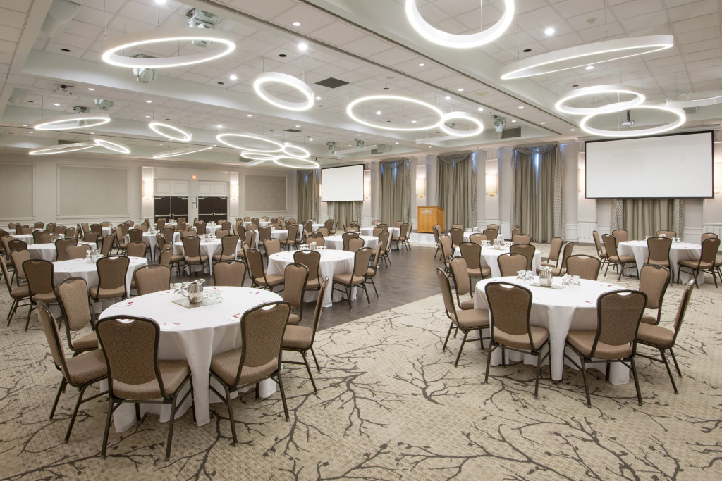 Crowne Plaza Kitchener-Waterloo by IHG