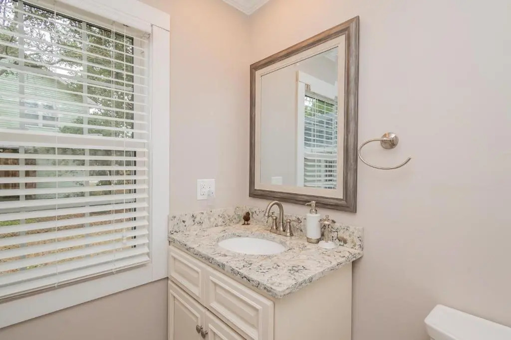Bills Place by Oak Island Accommodations