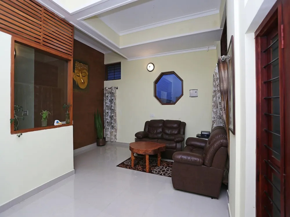 OYO 9263 Home Breezy 2 BHK Stuart Hill