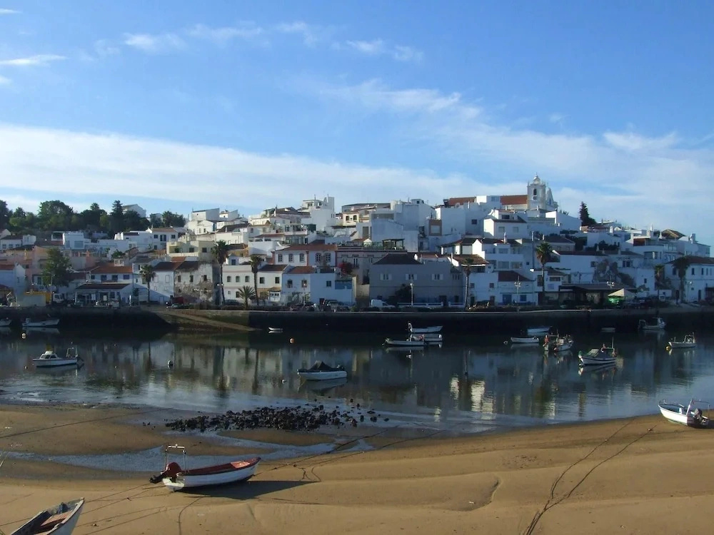 Apartment With one Bedroom in Valpedre, With Shared Pool and Terrace