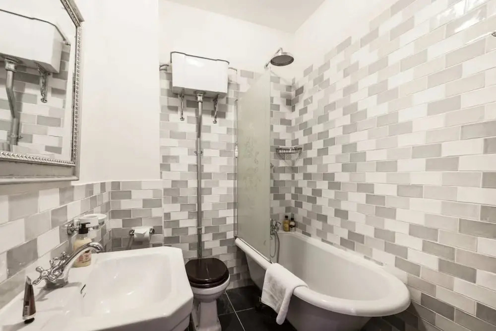 Elegant, Airy 2 Bedroom Flat in Paddington